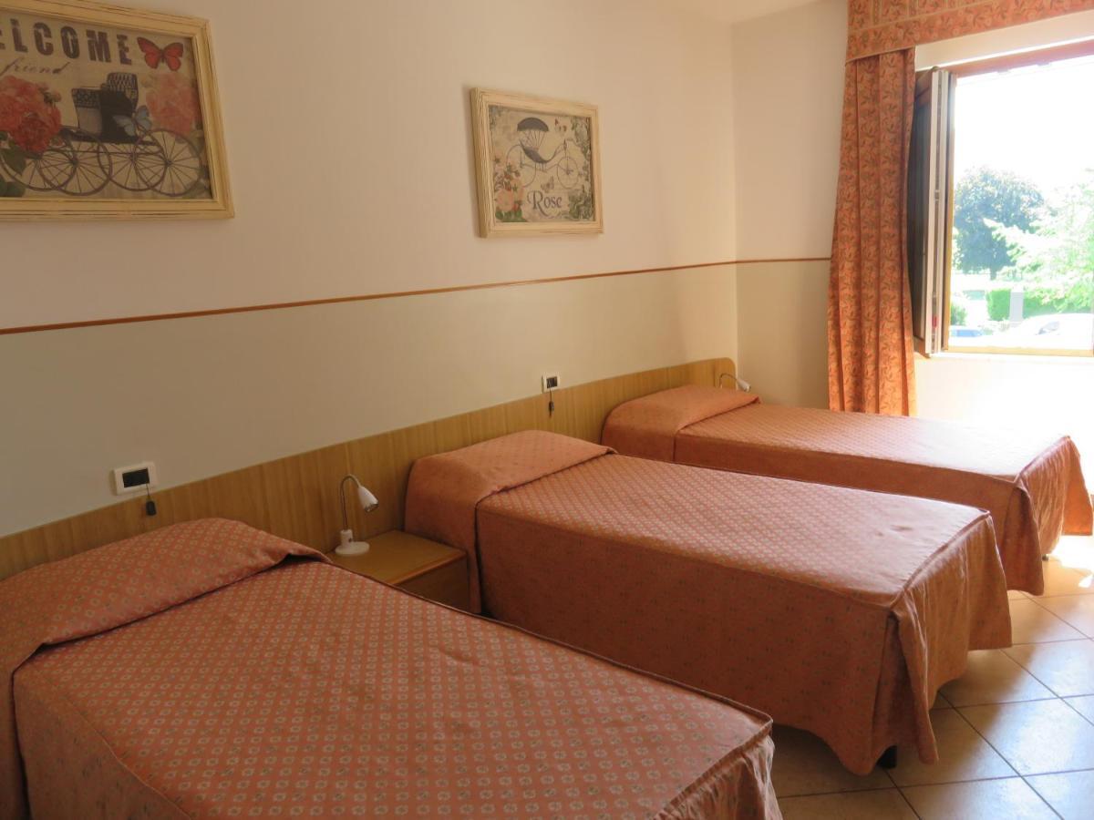 Hotel Da Si-Si Gemona del Friuli Eksteriør bilde